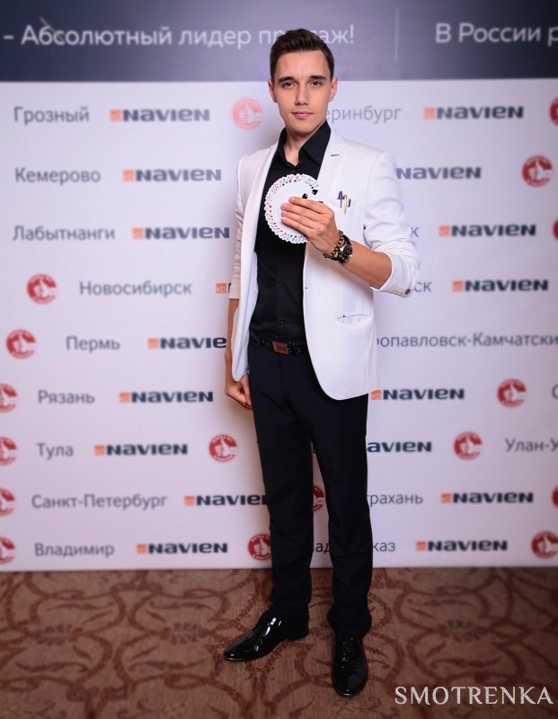 Сергей Голуб фокусник-иллюзионист