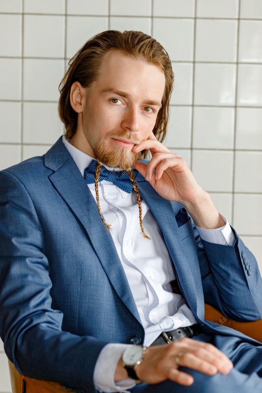 Евгений Ладынин