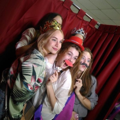 PhotoBox