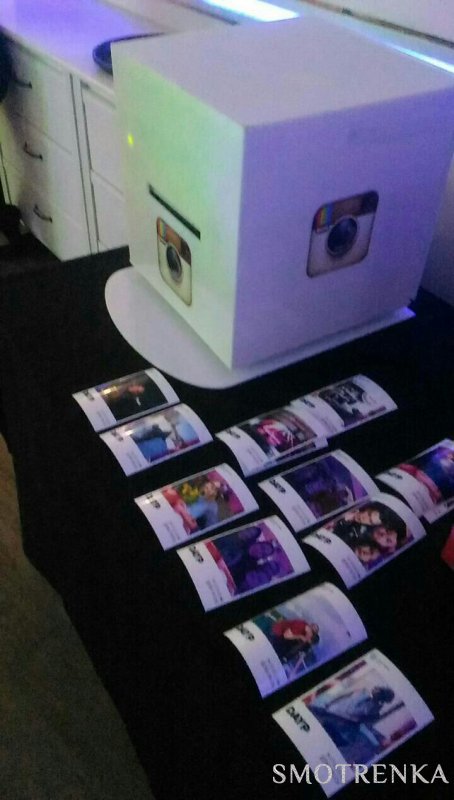 PhotoBox