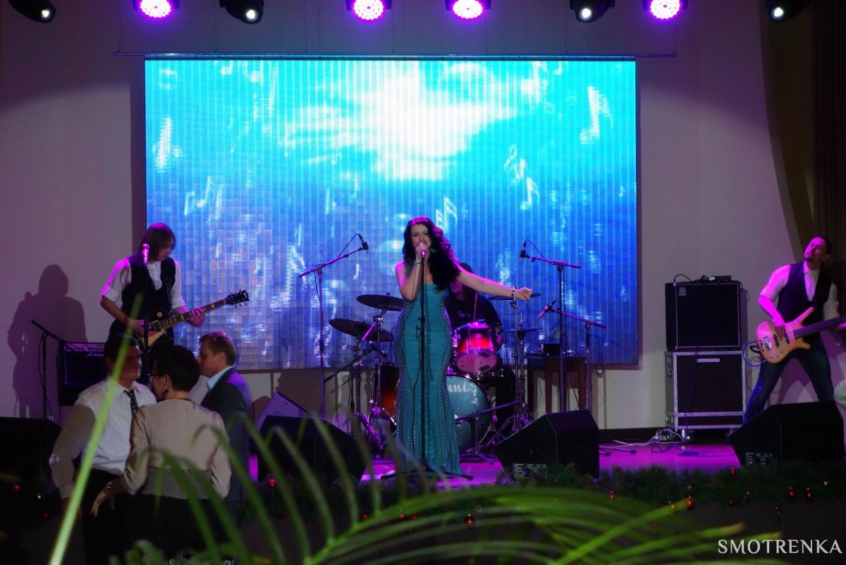 Helen KISS band