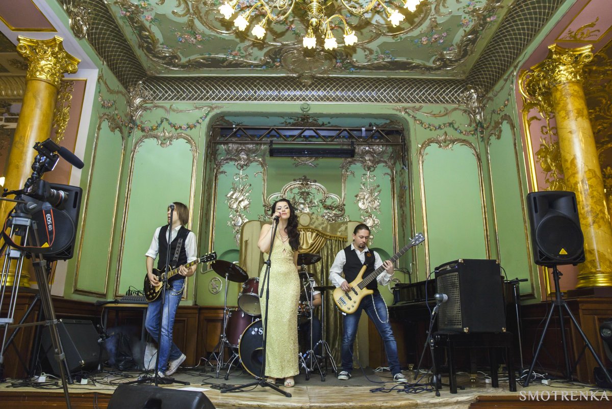 Helen KISS band