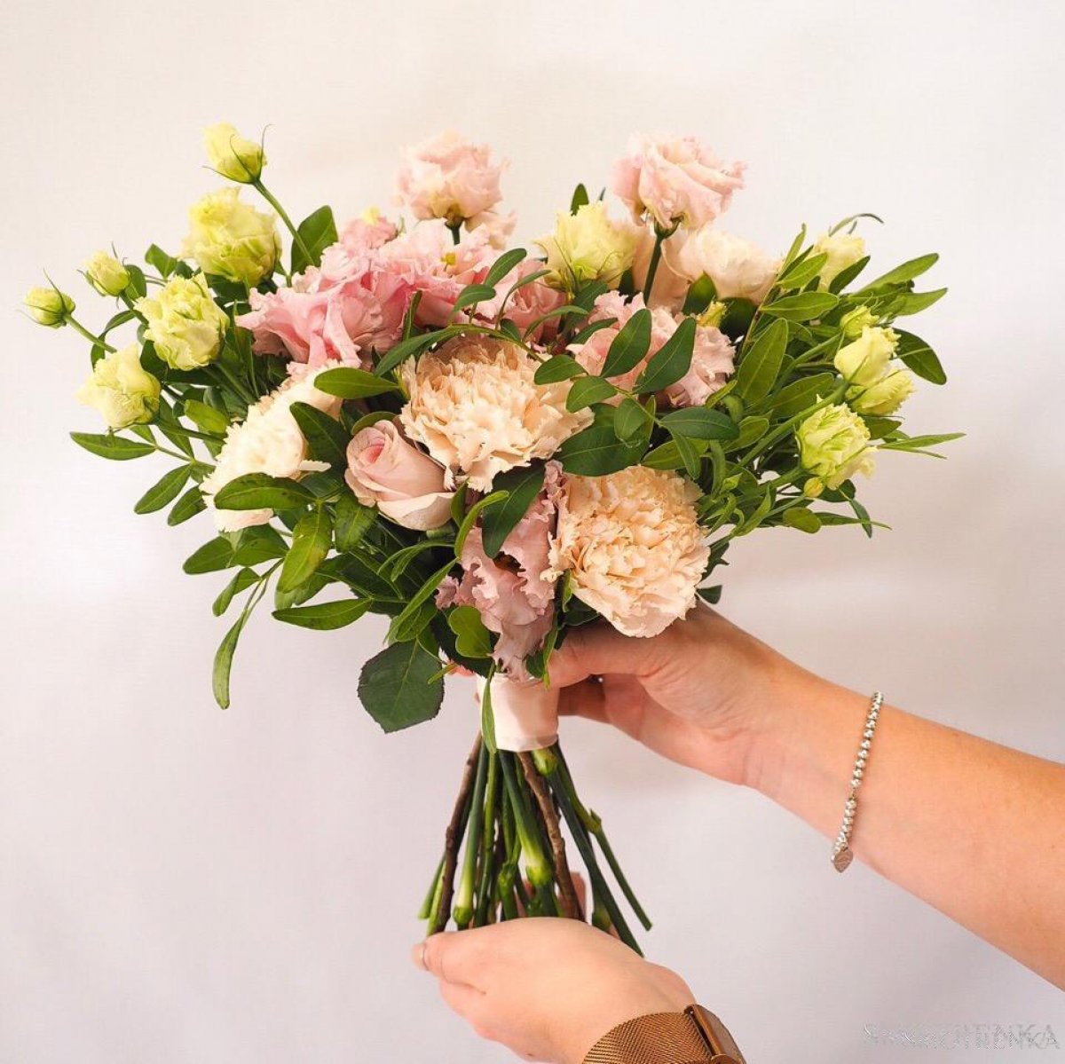 Kleo Flowers студия флористики и декора