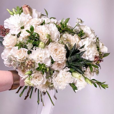 Kleo Flowers студия флористики и декора