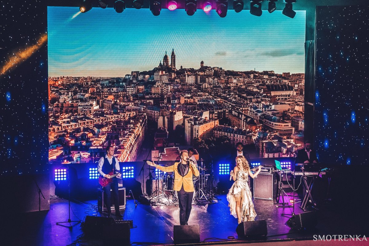 Luxury Band