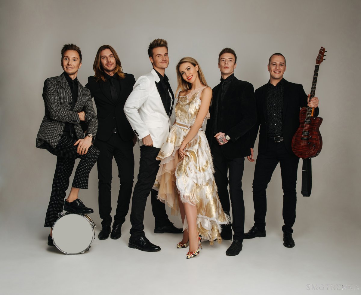 Luxury Band