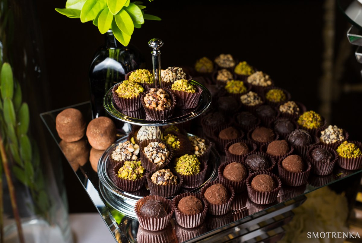 Dellos Catering