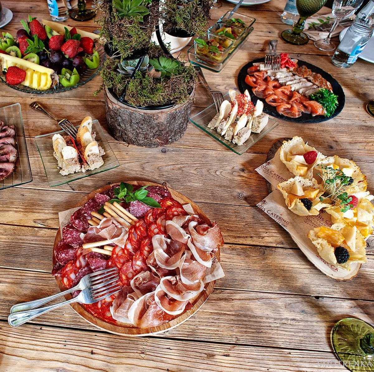 16 Tons Catering