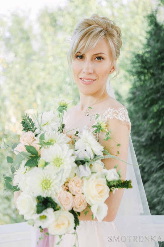 POLINA MIKHAILOVA