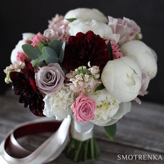 Leto Flowers
