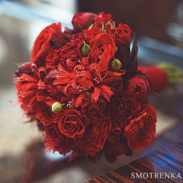 Leto Flowers