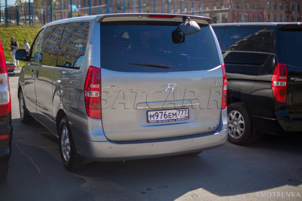 Hyundai starex серый