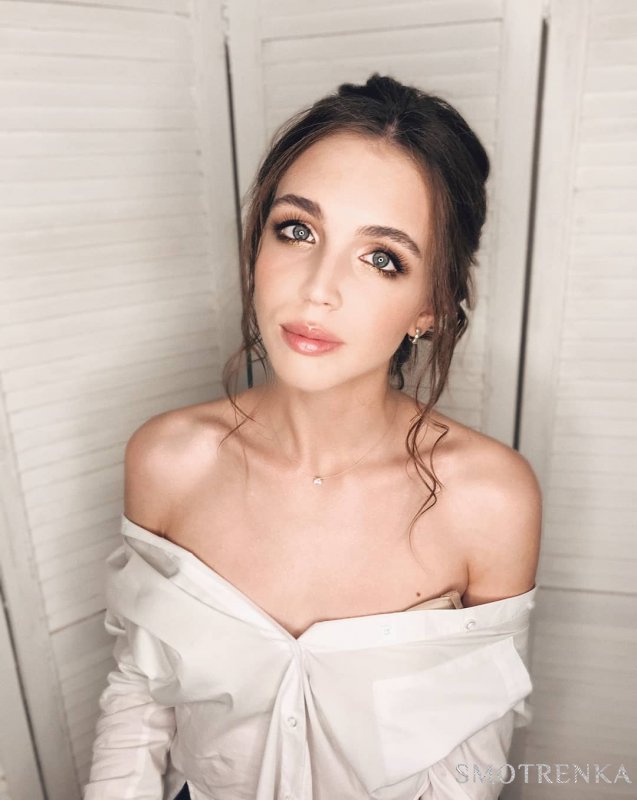 Nadya Nezhinka / Надя Нежинка