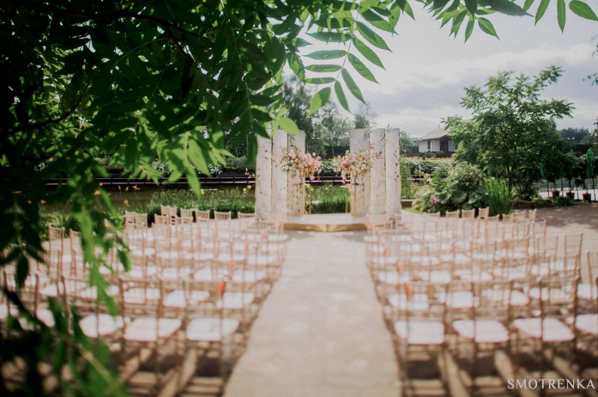 MHoliday WEDDING