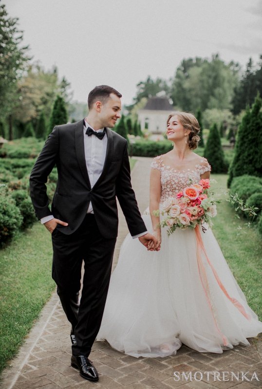 MHoliday WEDDING