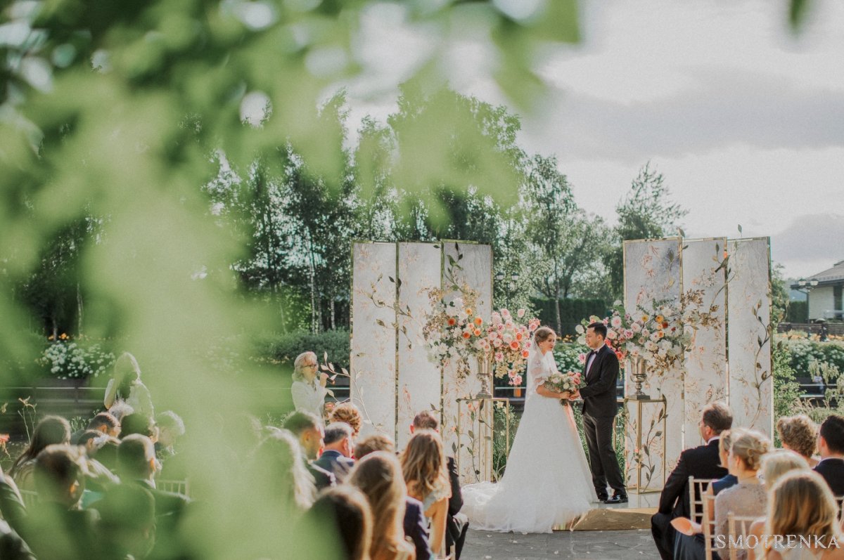 MHoliday WEDDING