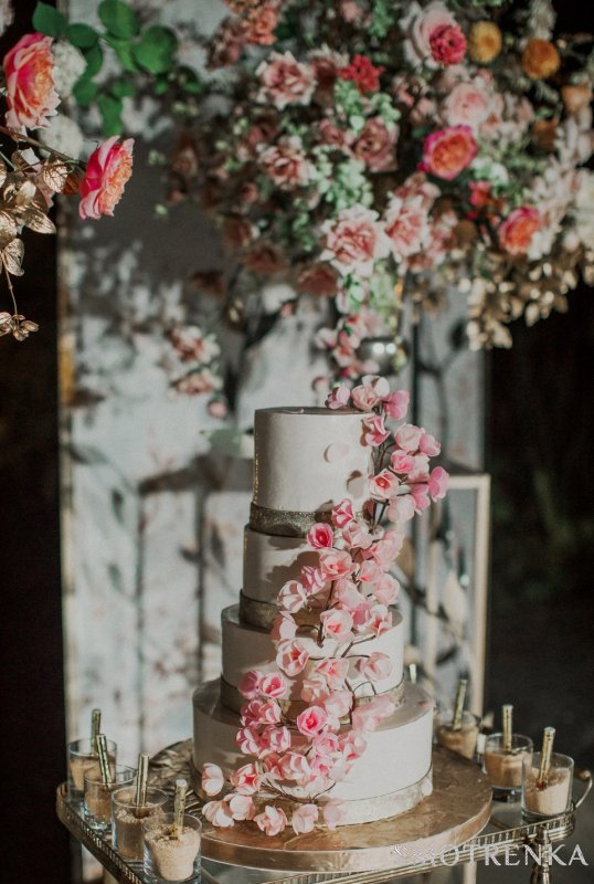 MHoliday WEDDING