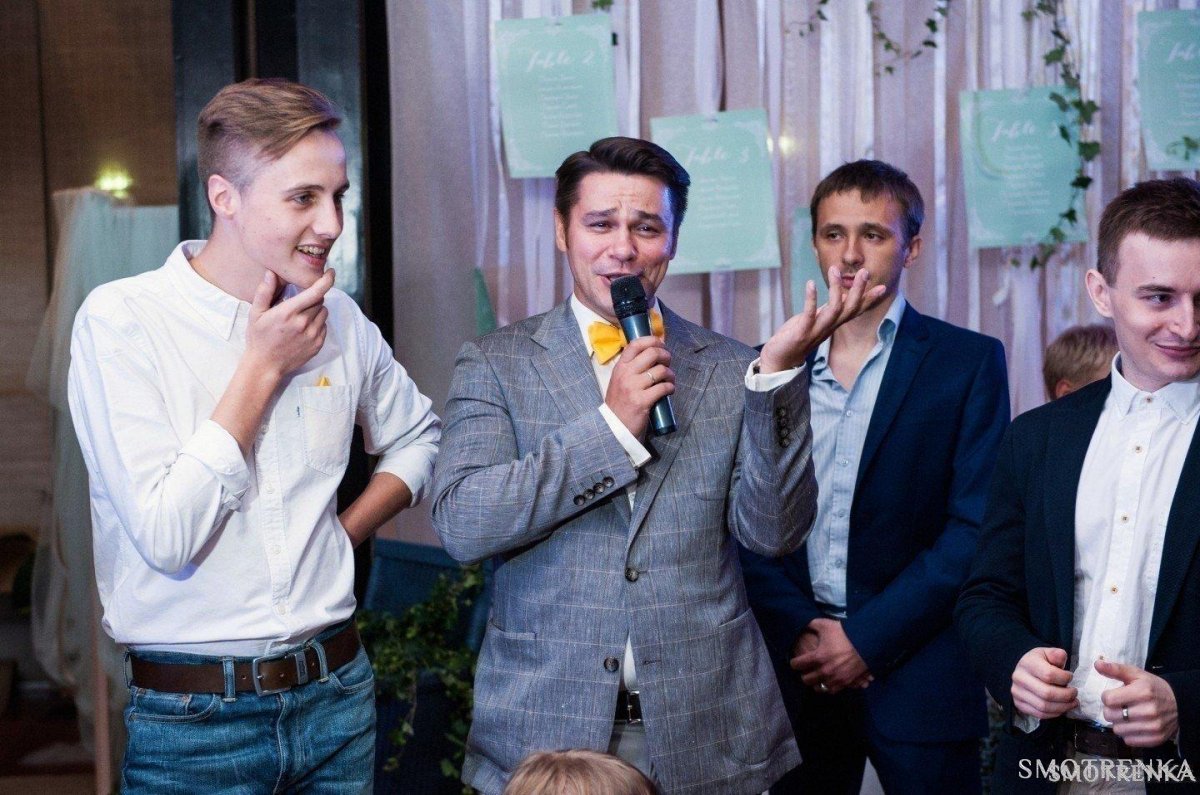 Борис Елисеев