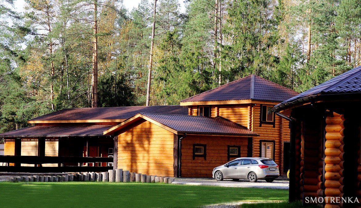 CLUBBARIN eco hotel &amp; bar