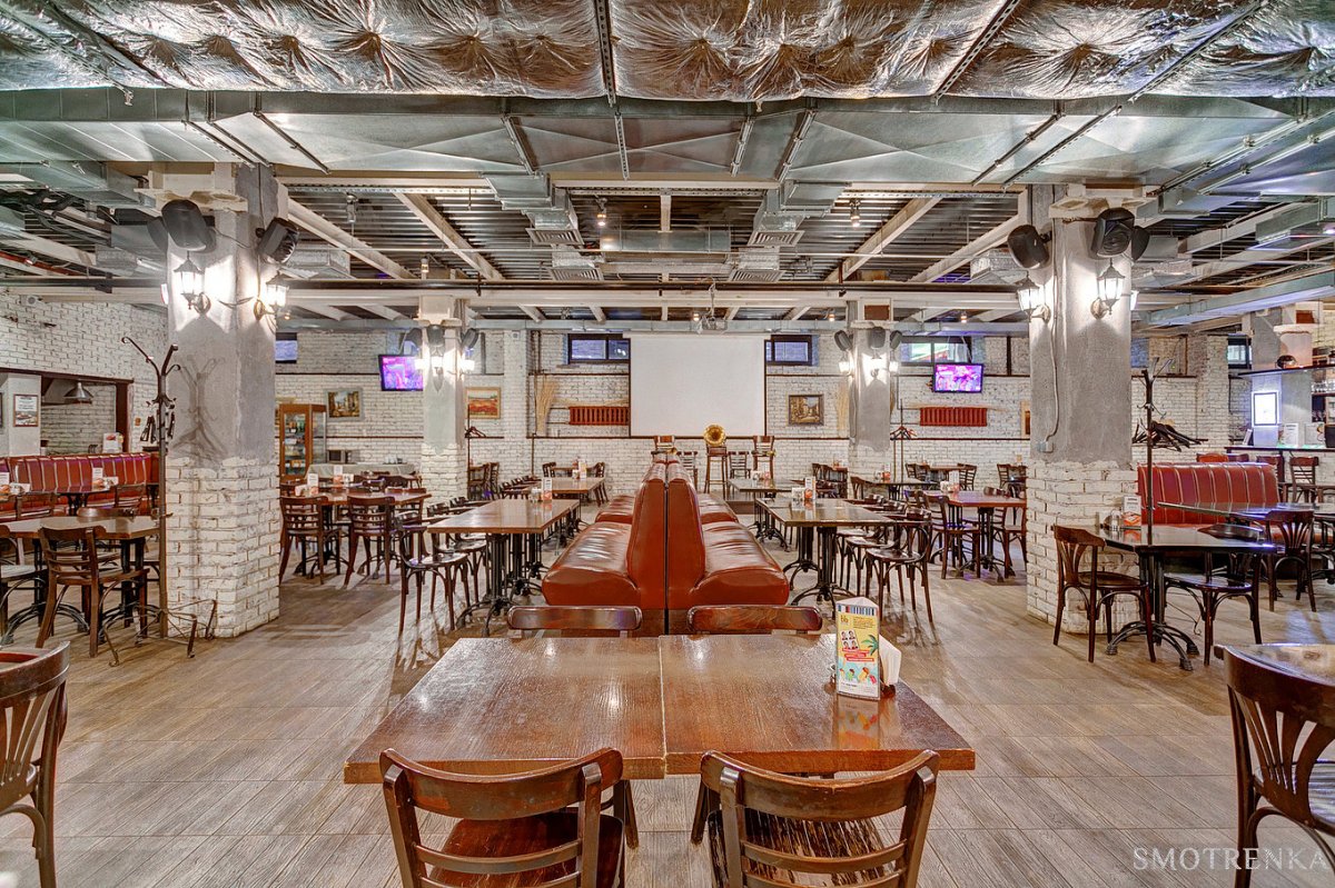 Main street cafe