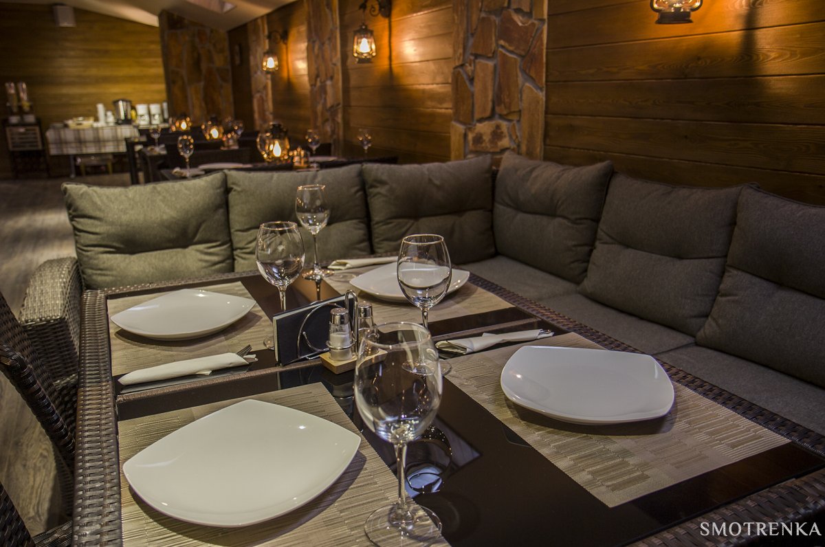 Chalet Country Club