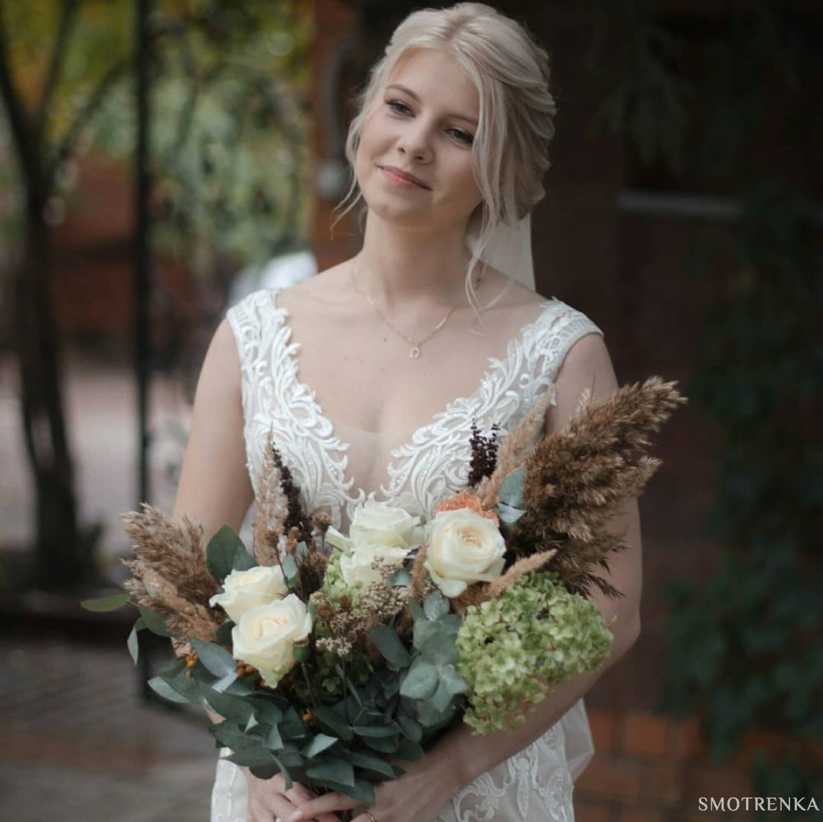 VESNA FLORAL